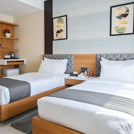 Hotel Barak View Residency Silchar 外观 照片