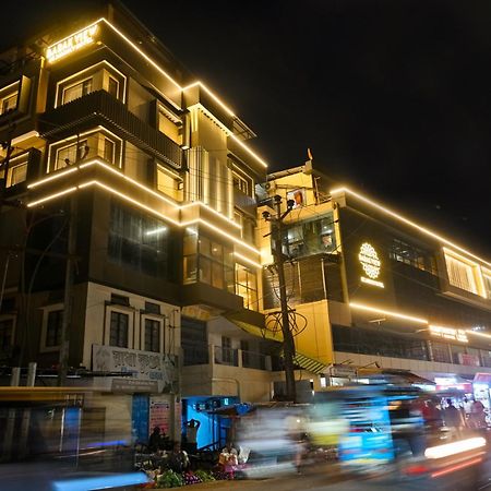 Hotel Barak View Residency Silchar 外观 照片