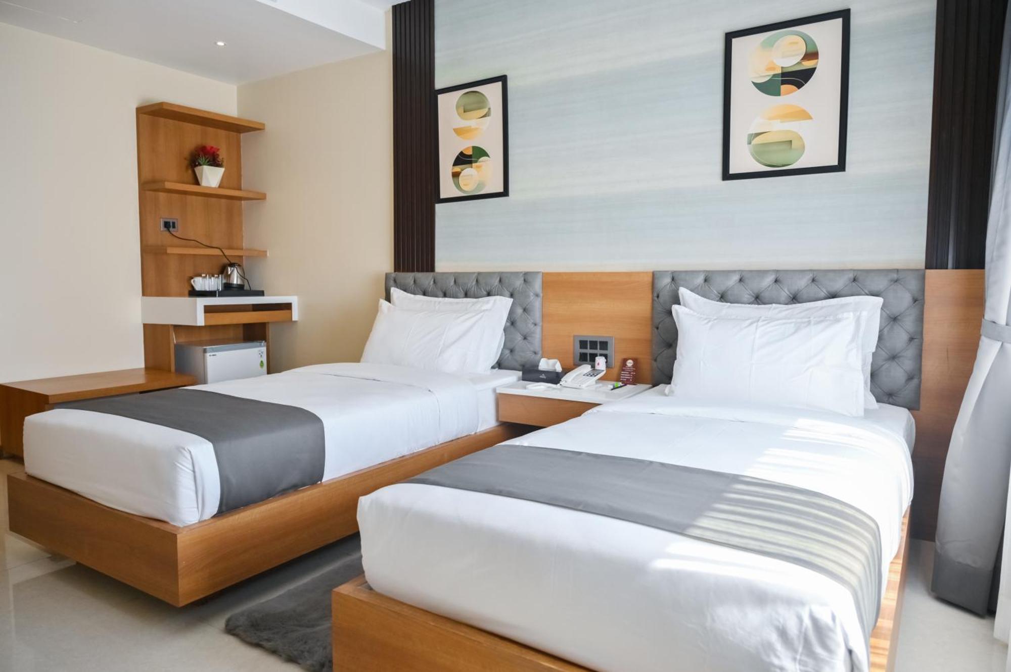 Hotel Barak View Residency Silchar 外观 照片